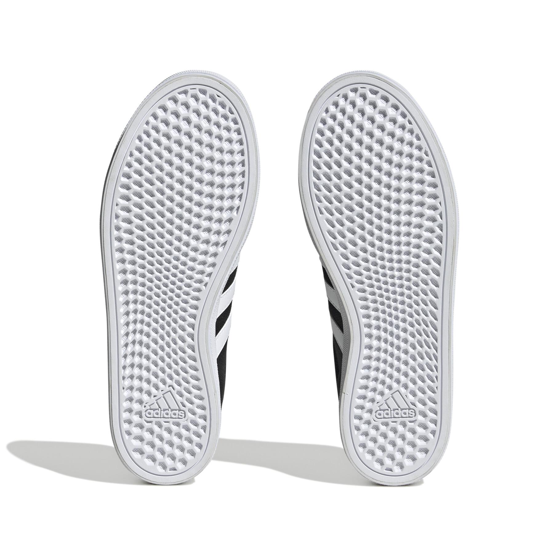 Sneaker aus Leinen für Frauen adidas Bravada 2.0